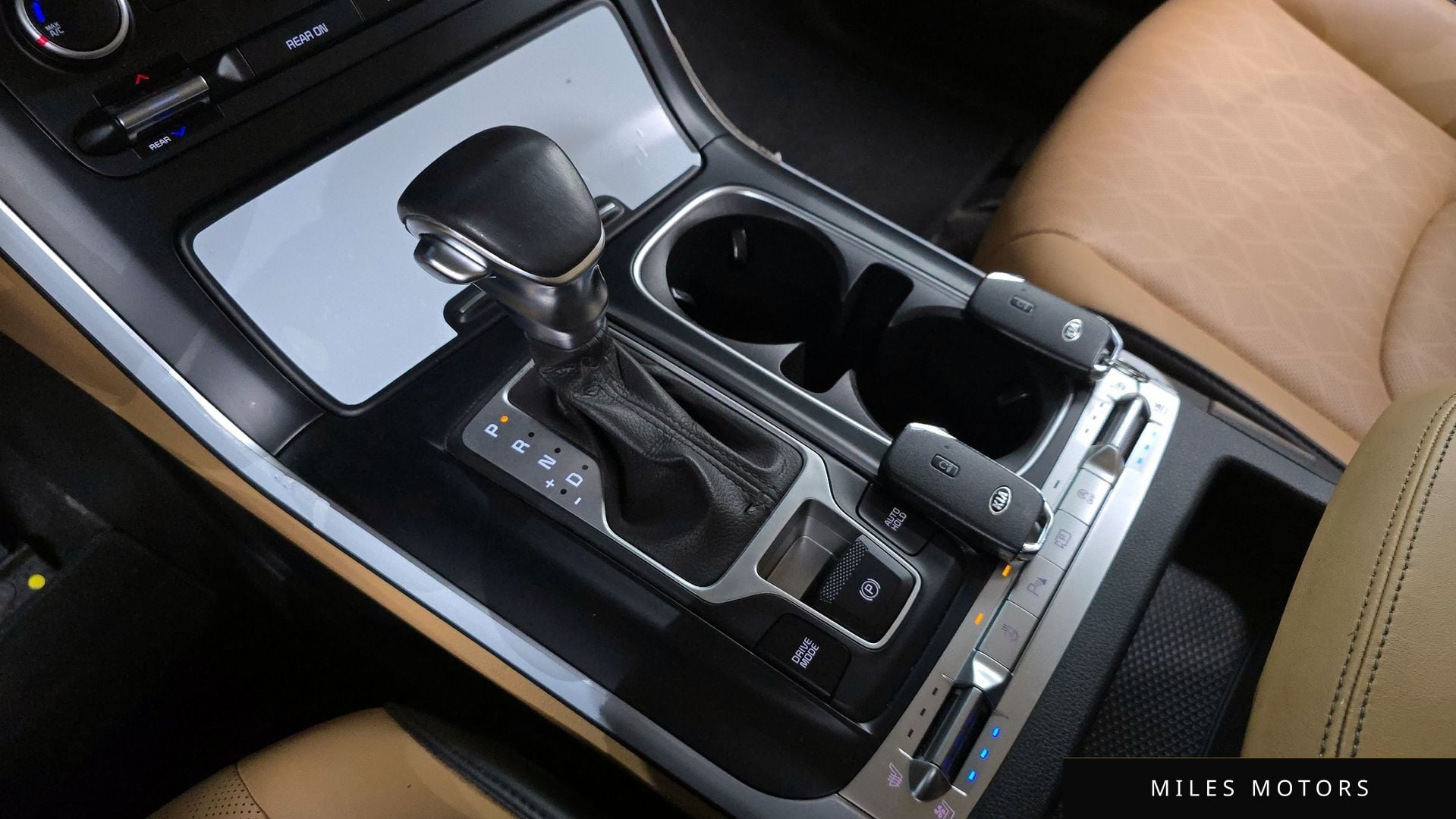 Kia Carnival 2021 — миниатюра 11