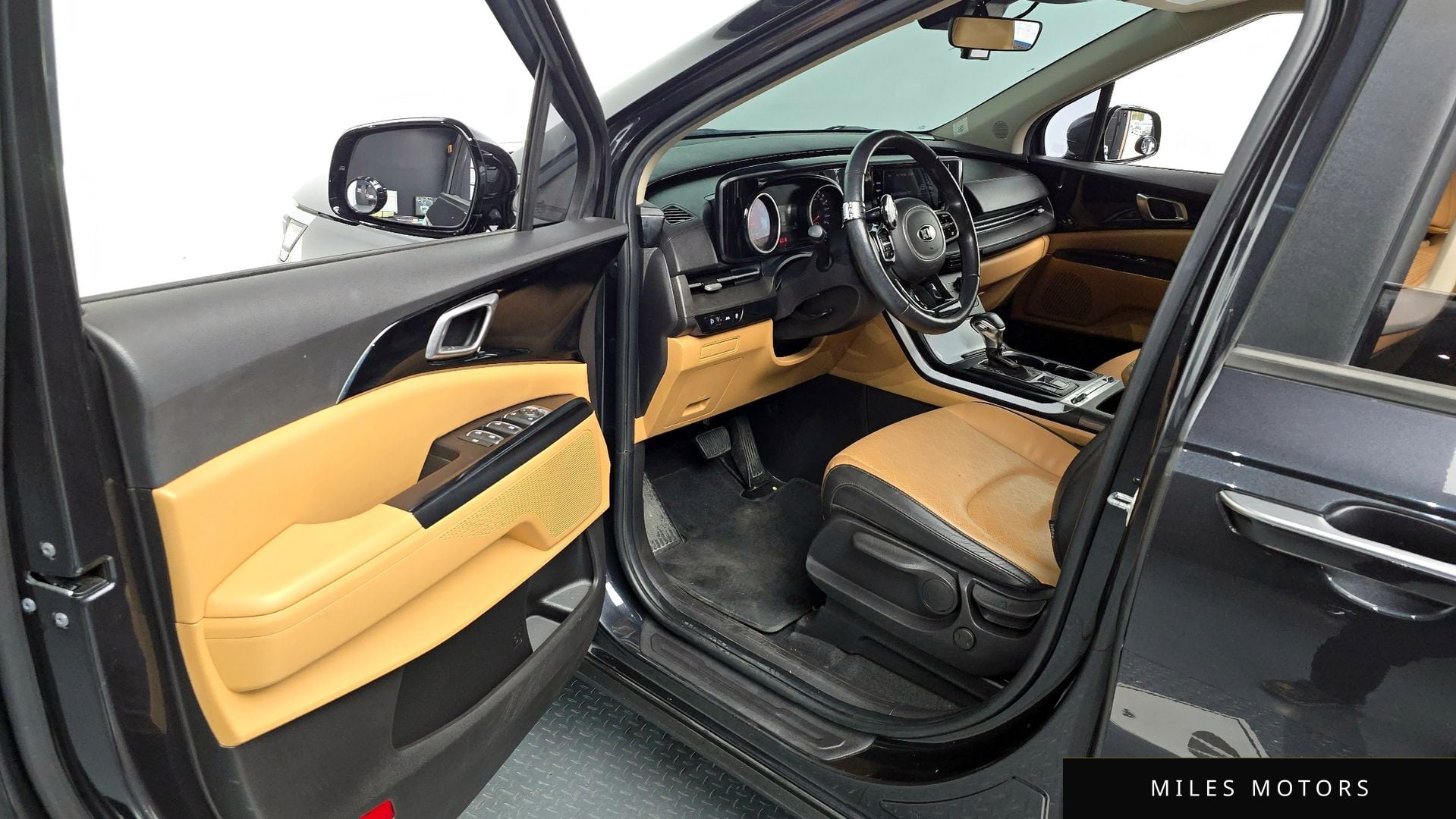 Kia Carnival 2021 — миниатюра 12