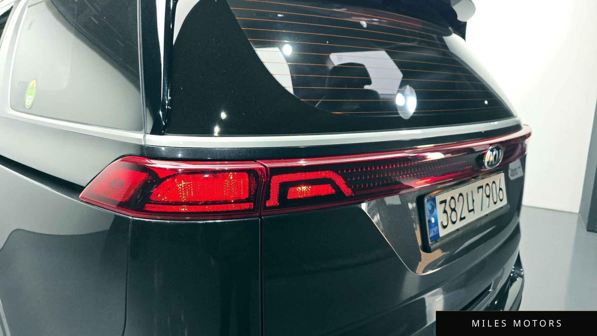Kia Carnival 2021 — миниатюра 8