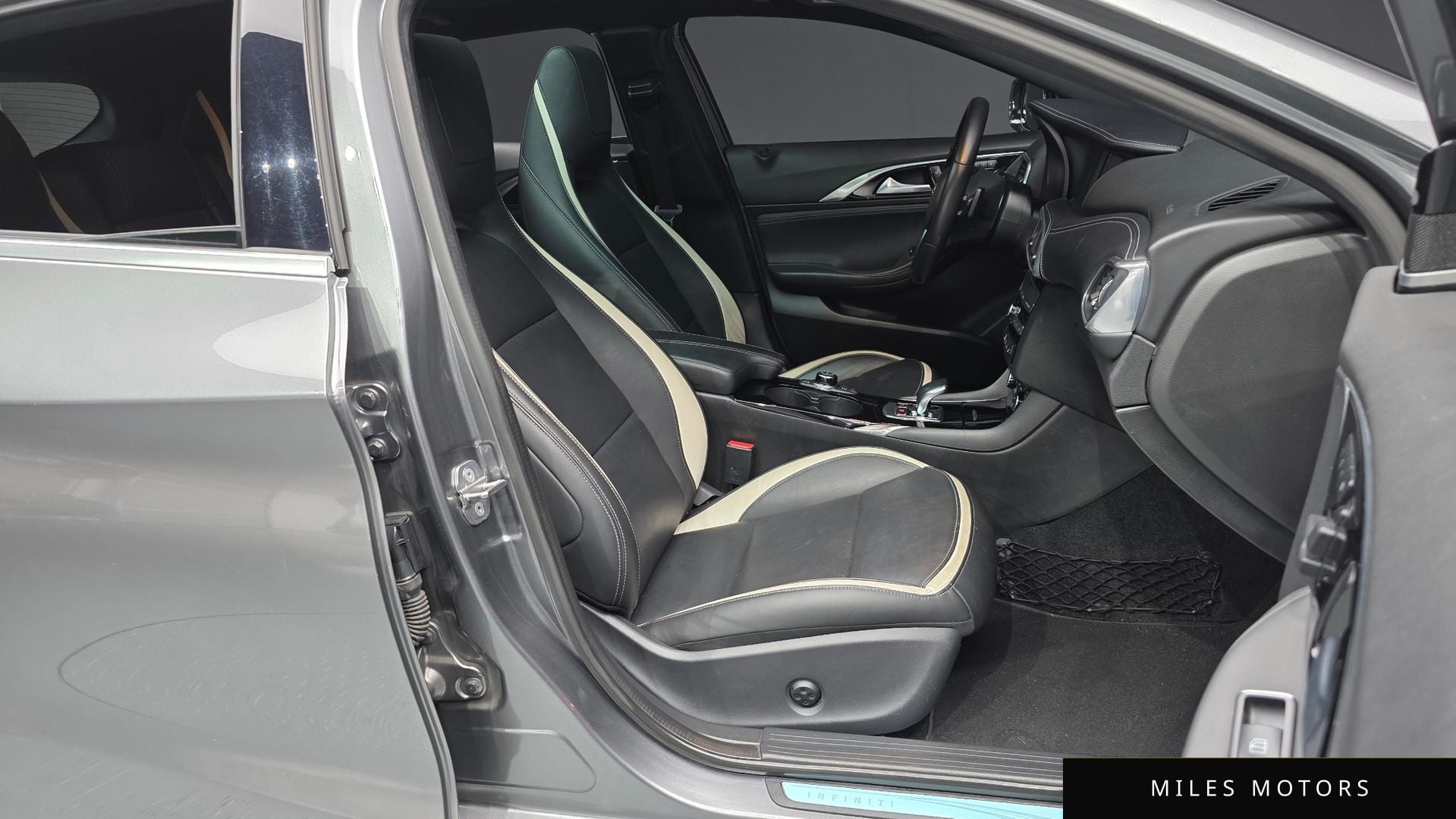 Infiniti Q30 2019 — миниатюра 17