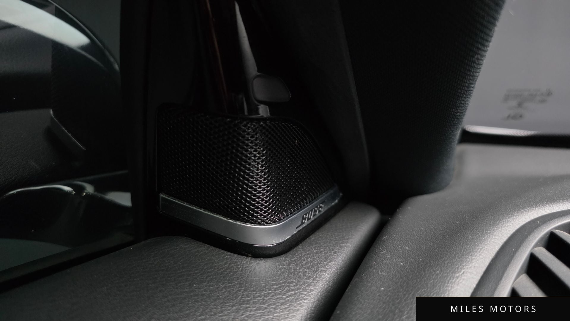 Infiniti Q30 2019 — миниатюра 37