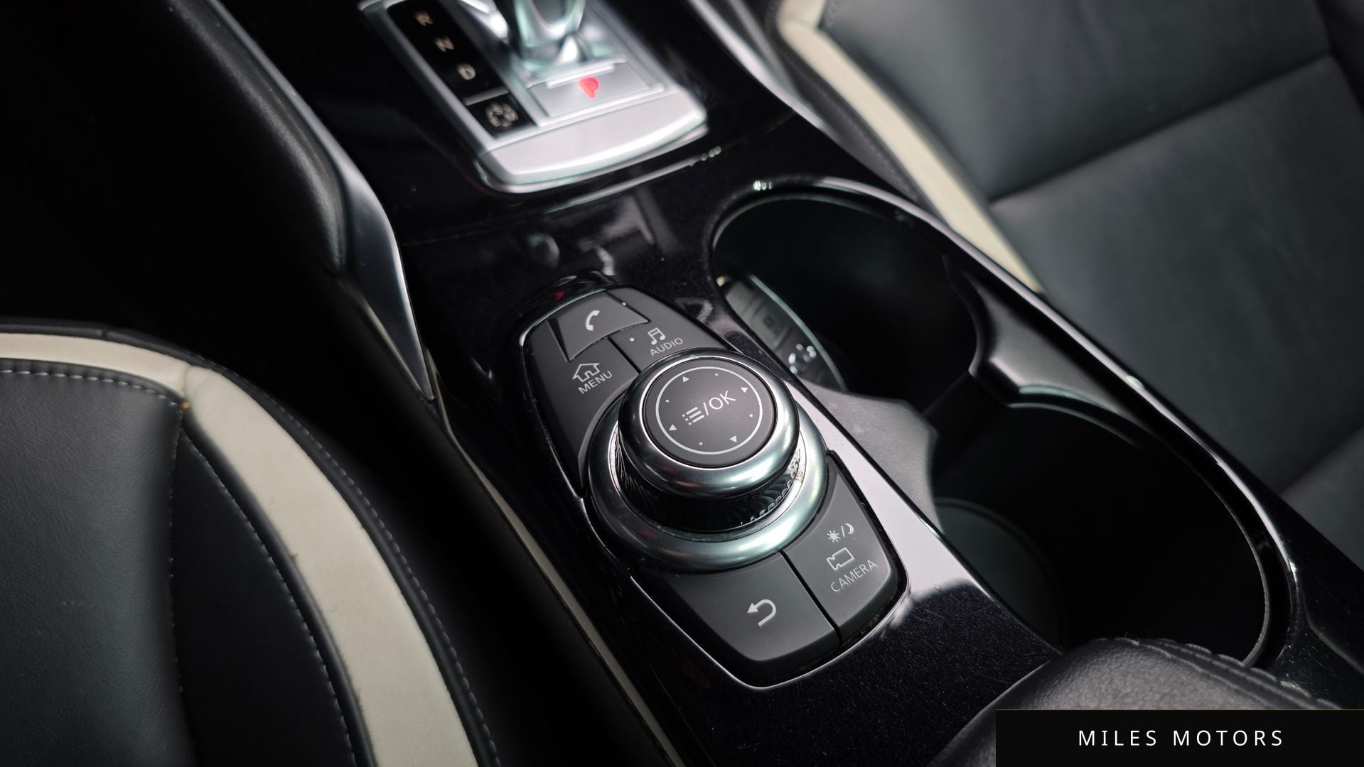 Infiniti Q30 2019 — миниатюра 39