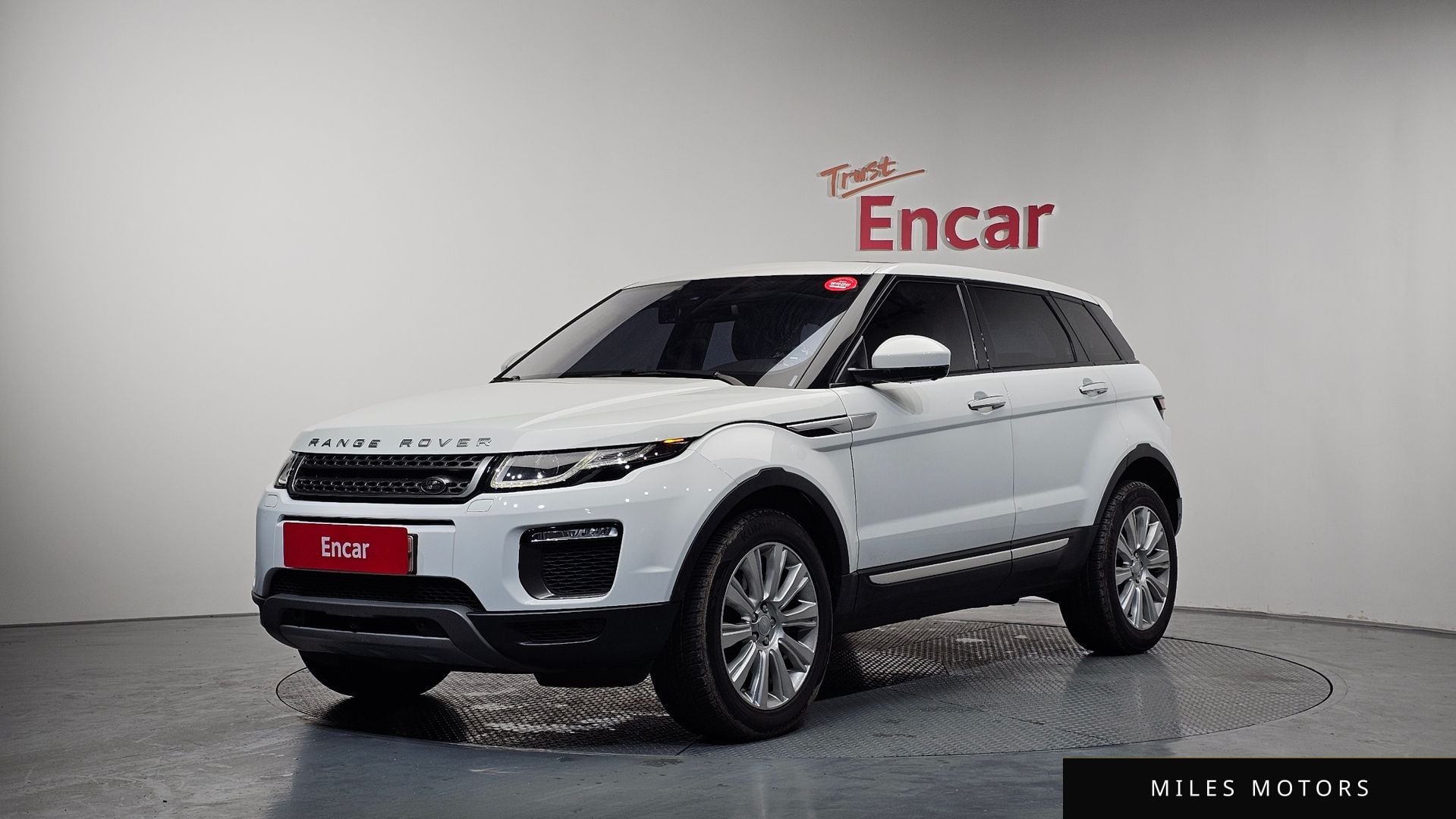 Land Rover Range Rover Evoque 2016 — фото 1 из 12