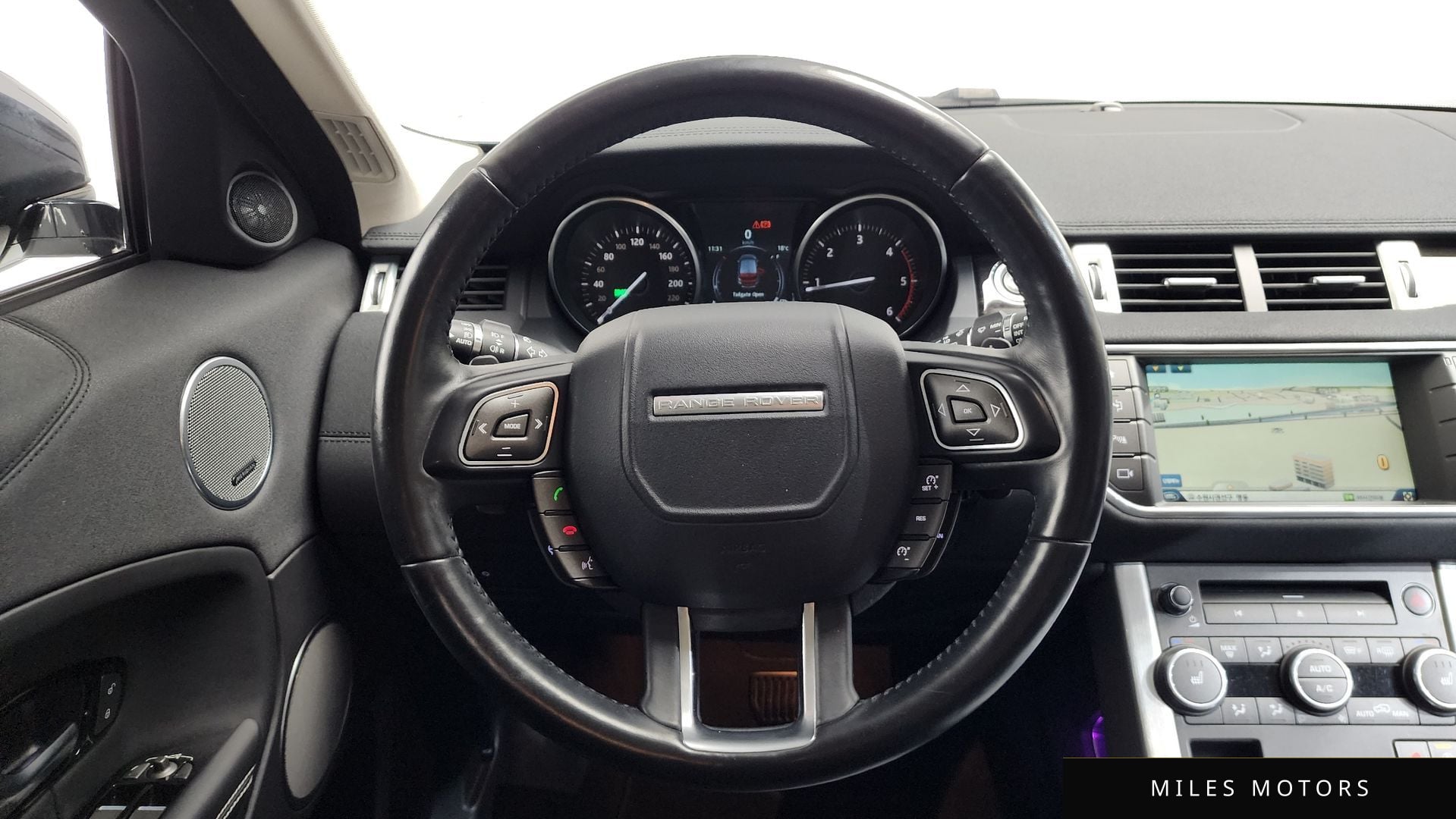 Land Rover Range Rover Evoque 2016 — миниатюра 12