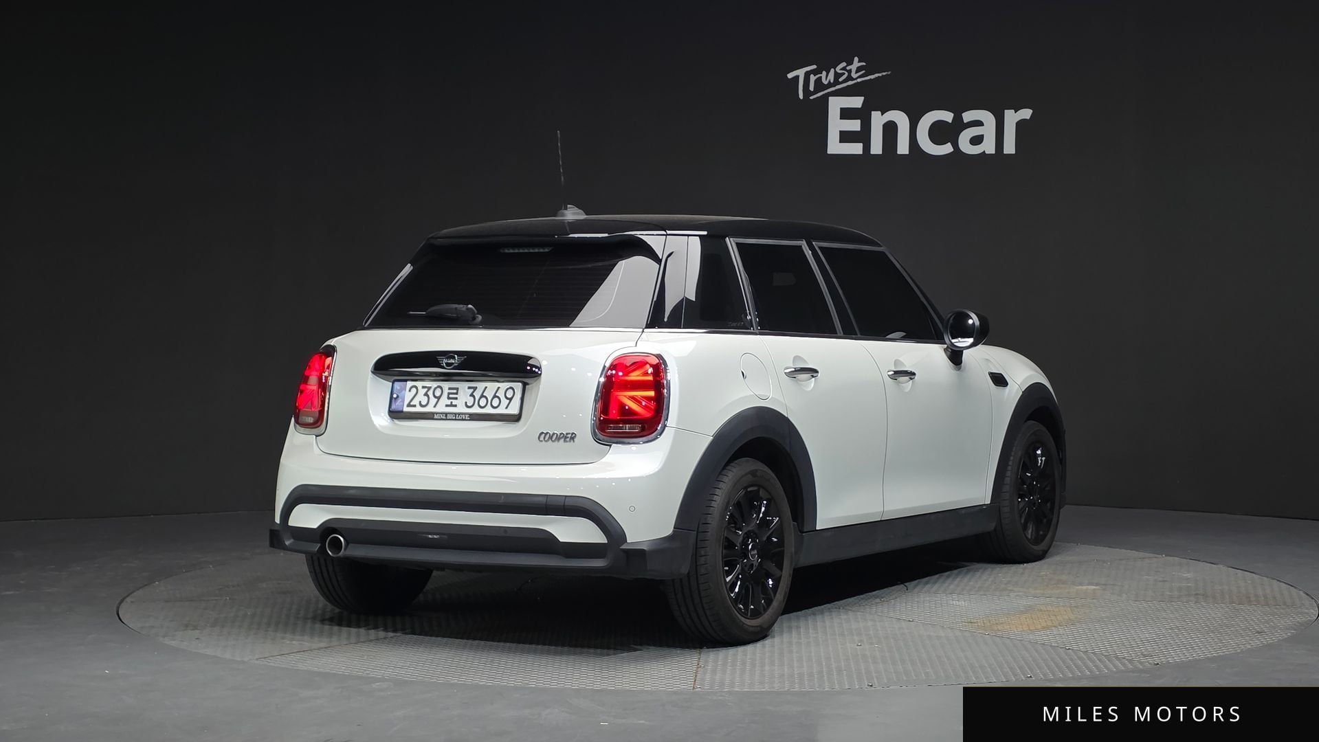 MINI Cooper 2024 — миниатюра 2