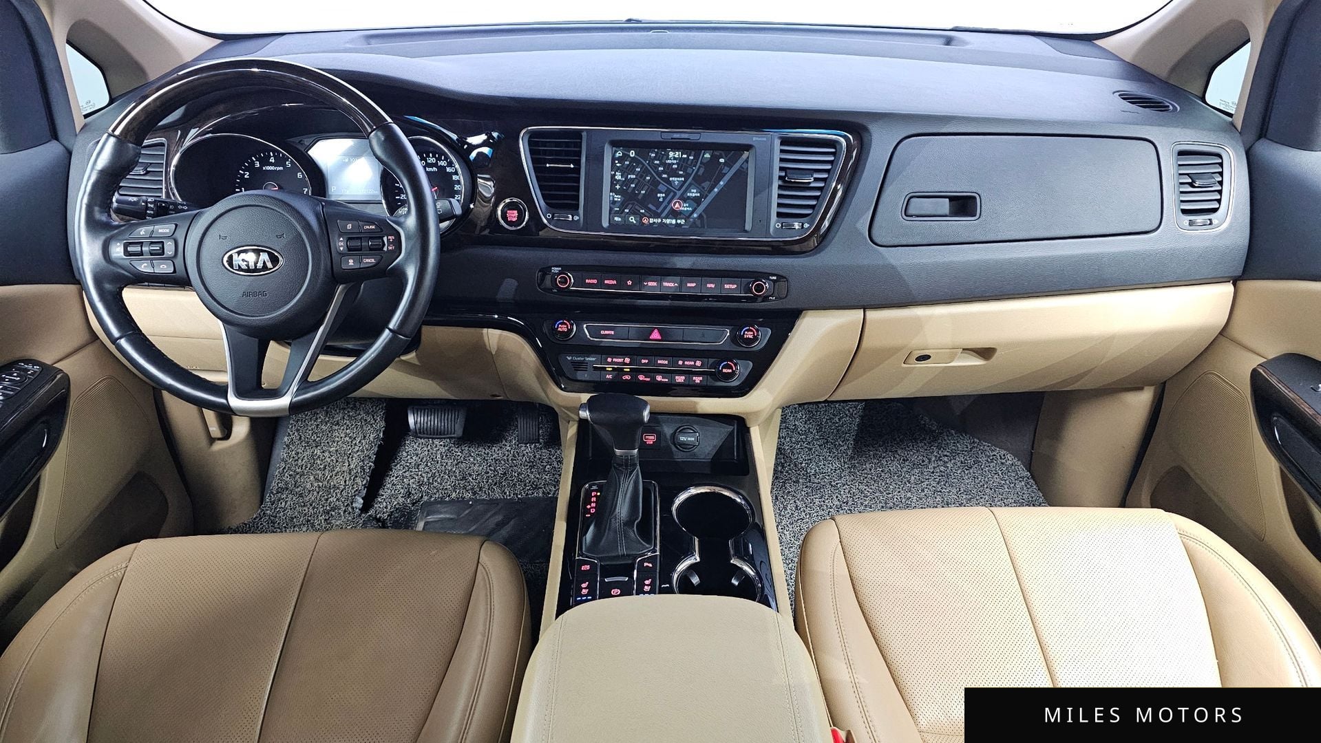 Kia Canival 2019 — миниатюра 9