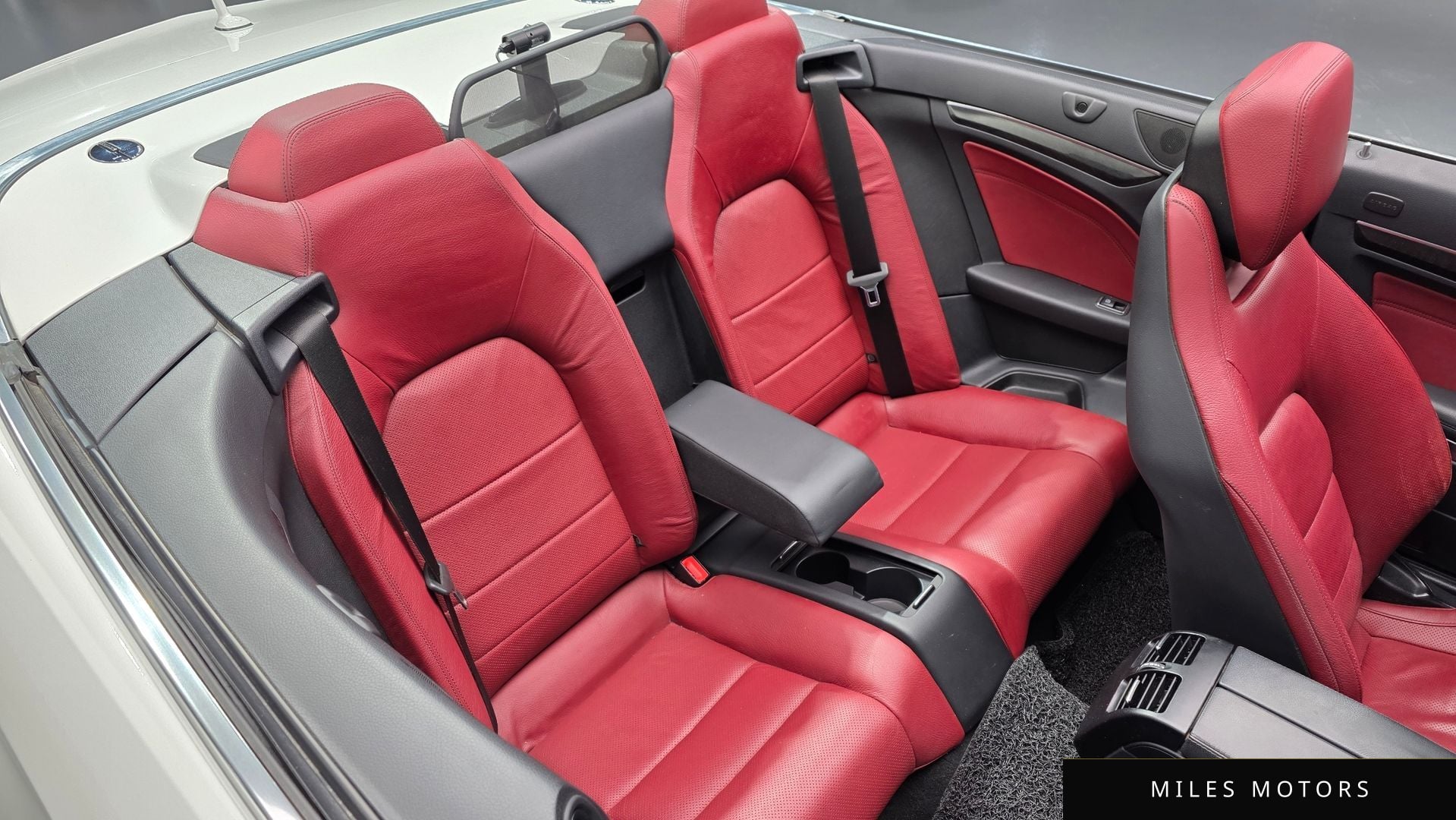 Mercedes-Benz E-Class W212 2016 — миниатюра 11