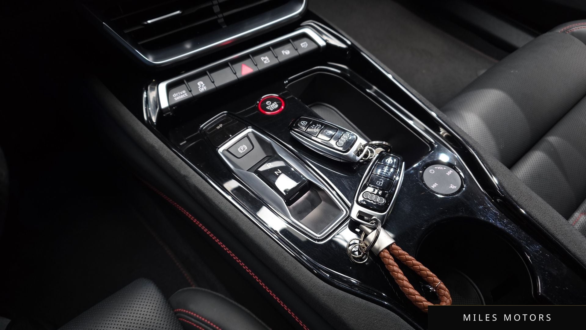Audi RS e-tron GT 2022 — миниатюра 12
