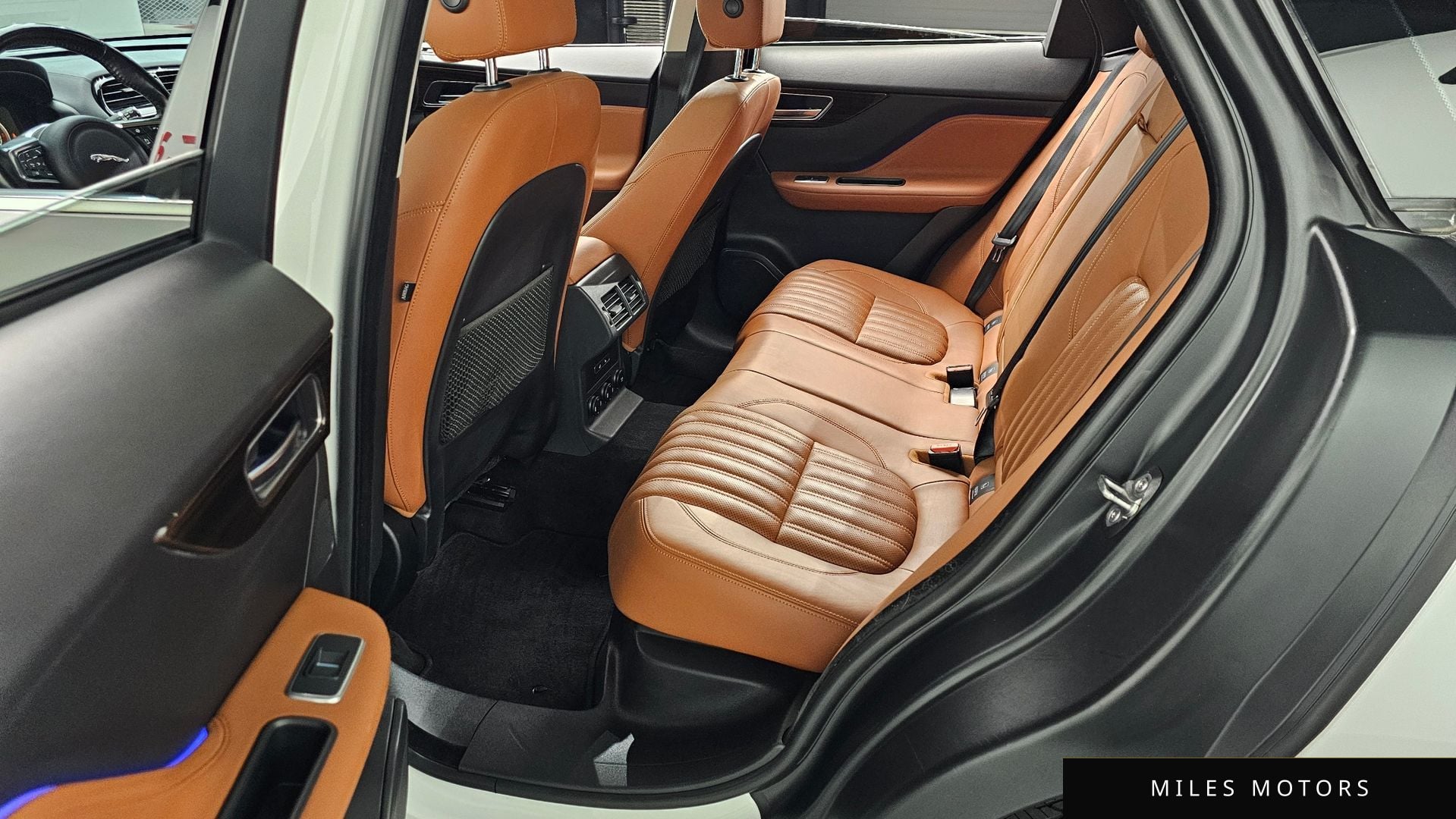 Jaguar F-PACE 2018 — миниатюра 18