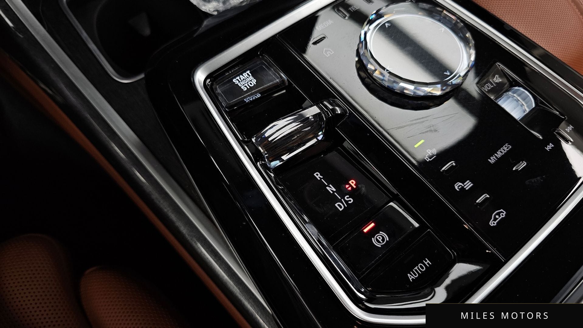 BMW 7 Series (G70) 2023 — миниатюра 12