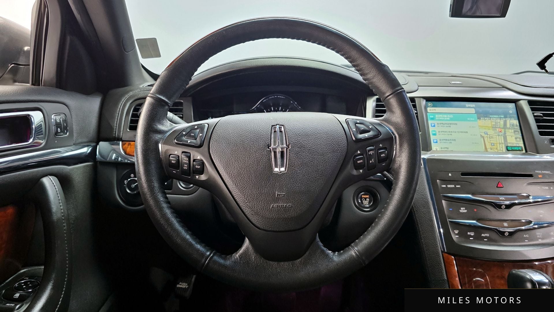 Lincoln MKS 2016 — миниатюра 13
