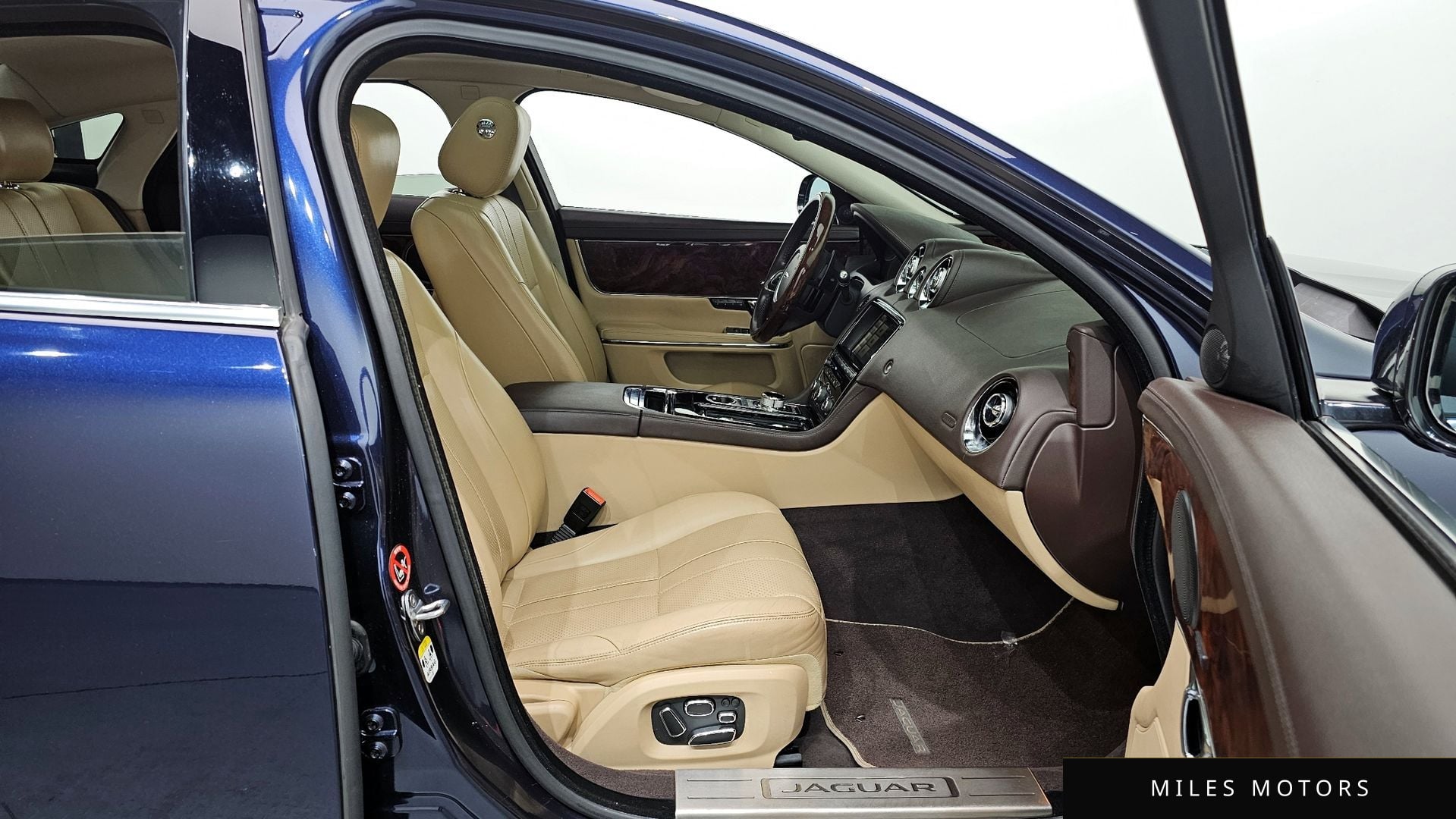 Jaguar All New XJ 2015 — миниатюра 11