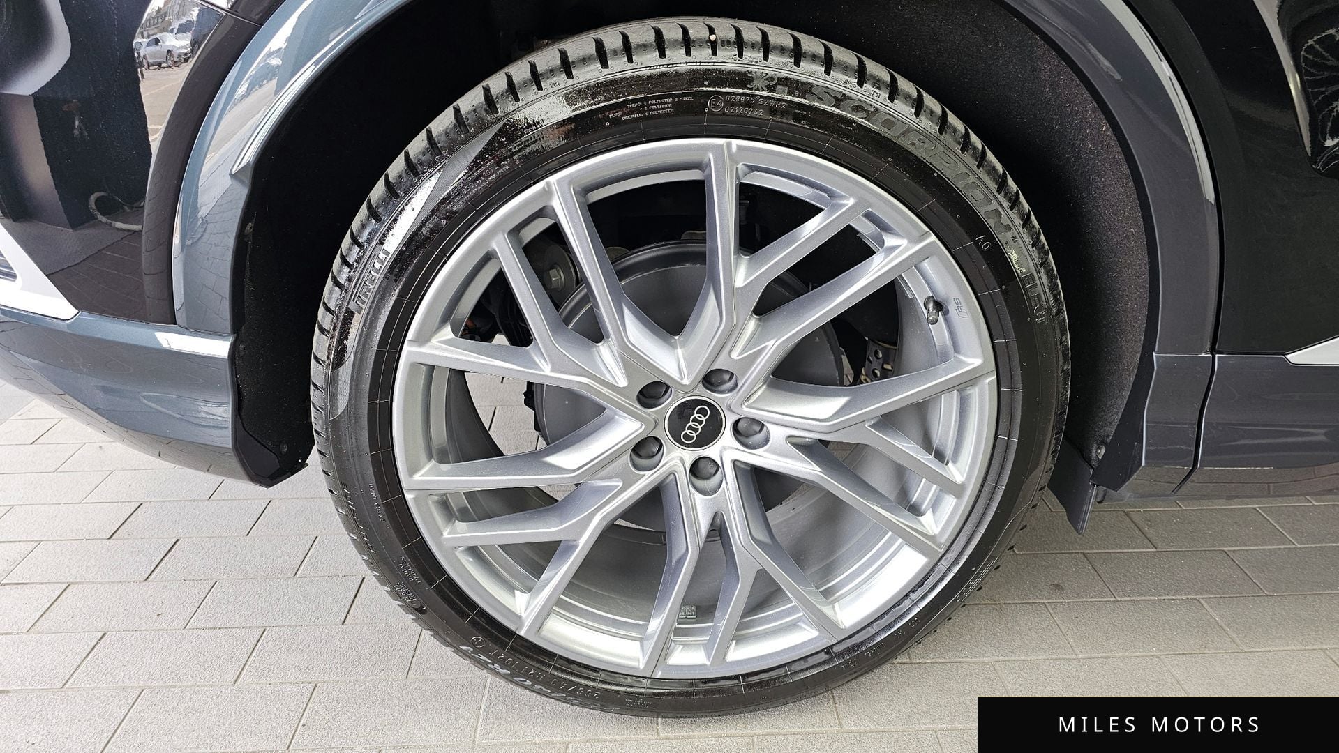 Audi Q4 e-트론 (F4) 2025 — миниатюра 4
