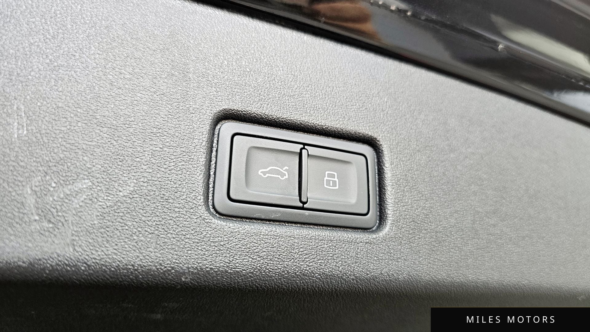 Audi Q4 e-트론 (F4) 2025 — миниатюра 30