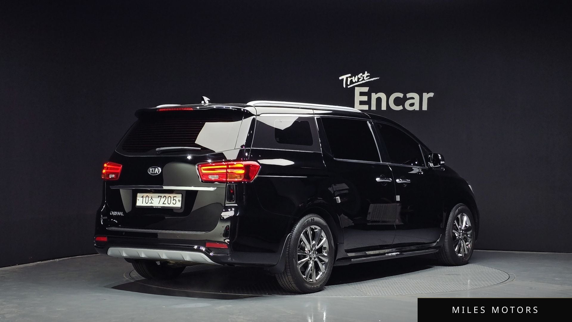 Kia Canival 2019 — миниатюра 2