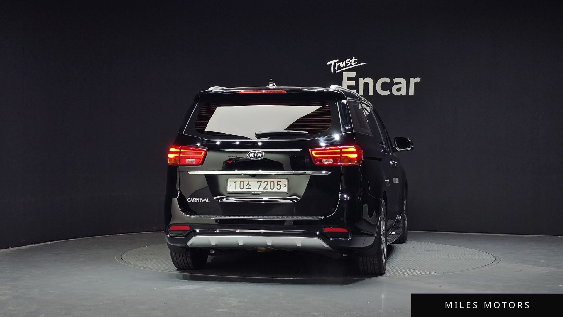 Kia Canival 2019 — миниатюра 4