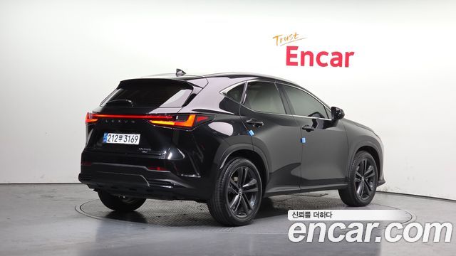 Лексус NX350h 2024 — миниатюра 2