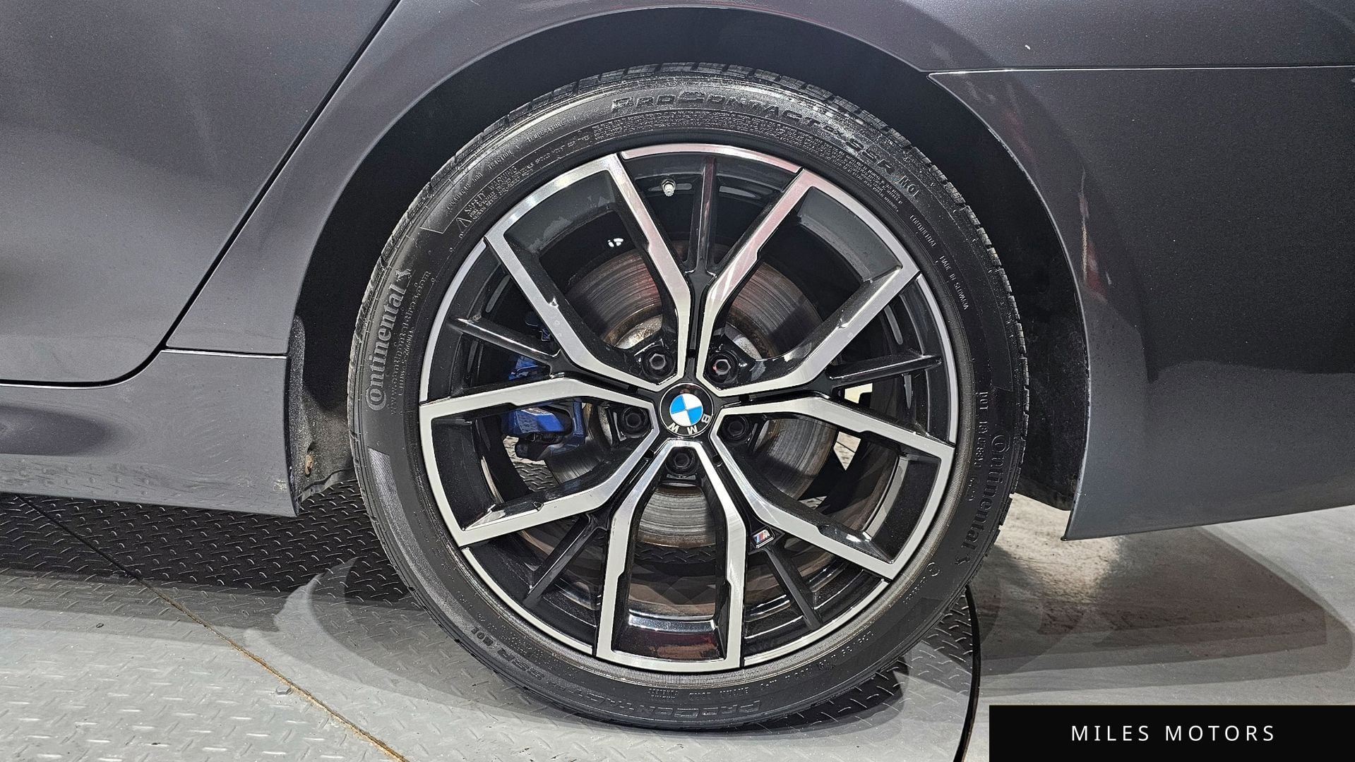 BMW 5 Series (G30) 2022 — миниатюра 7
