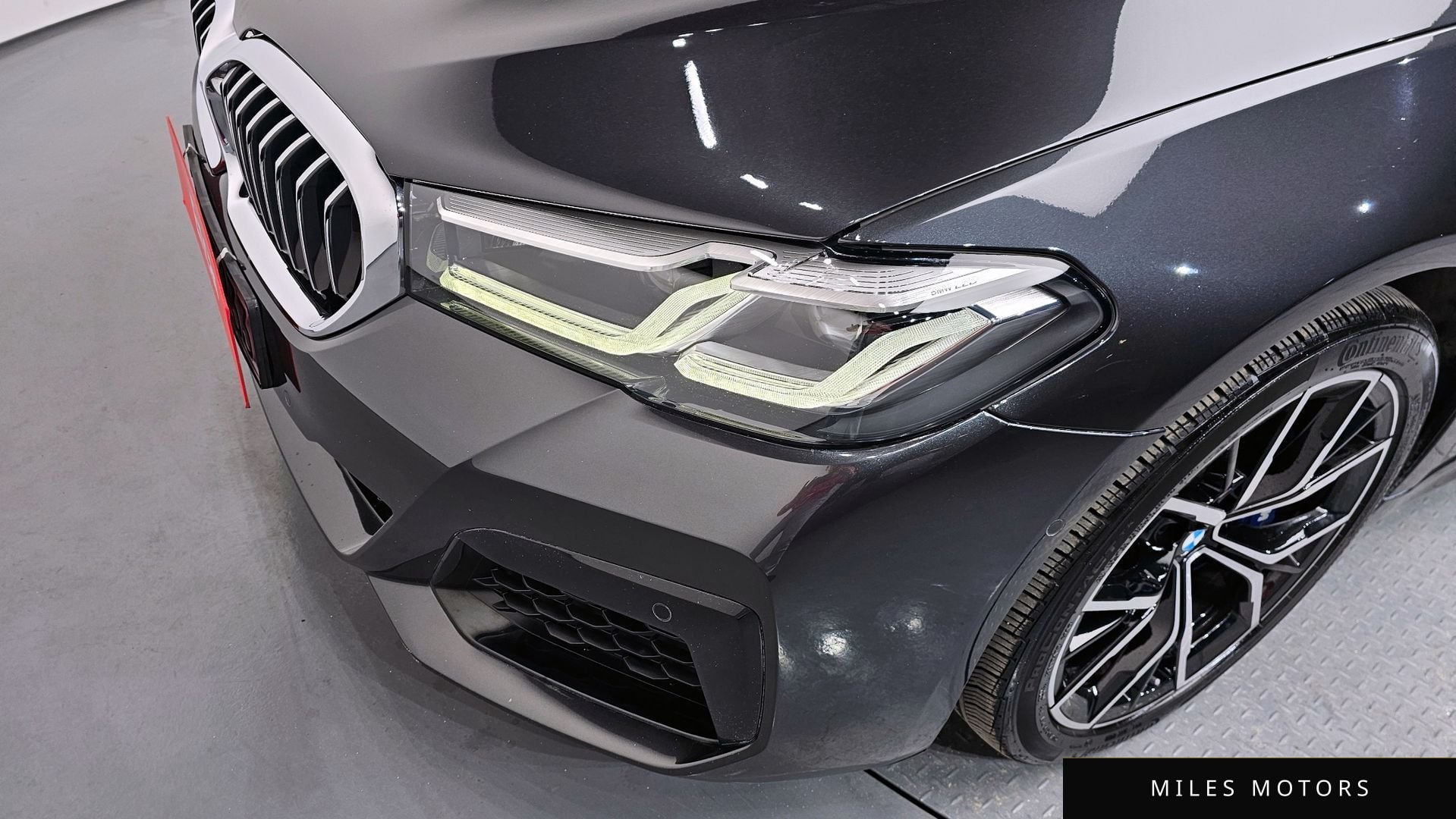 BMW 5 Series (G30) 2022 — миниатюра 8