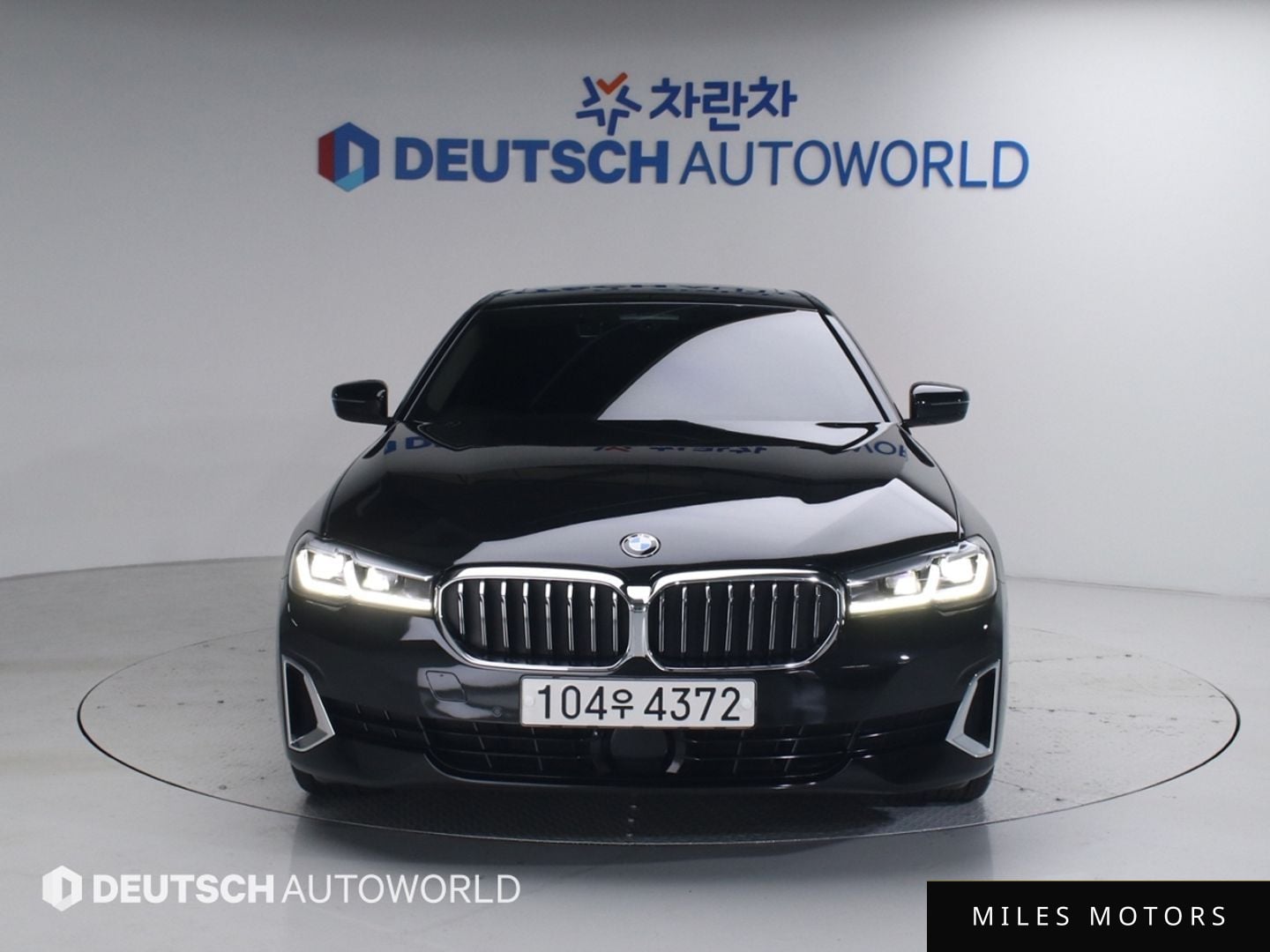 BMW 5 Series (G30) 2022 — миниатюра 3