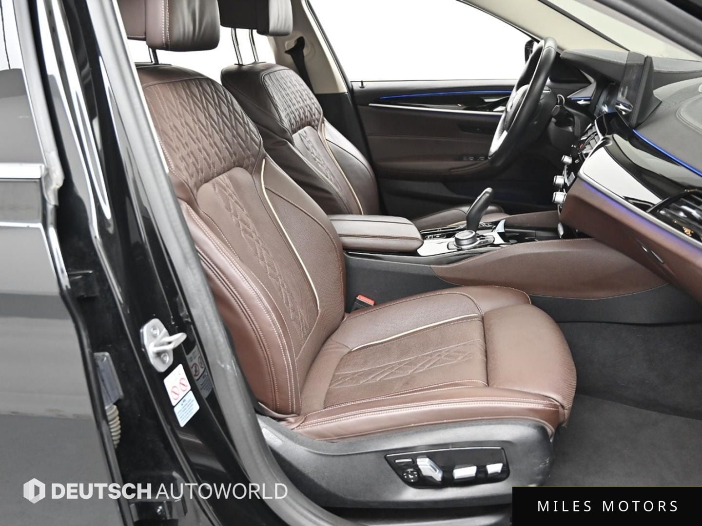 BMW 5 Series (G30) 2022 — миниатюра 10