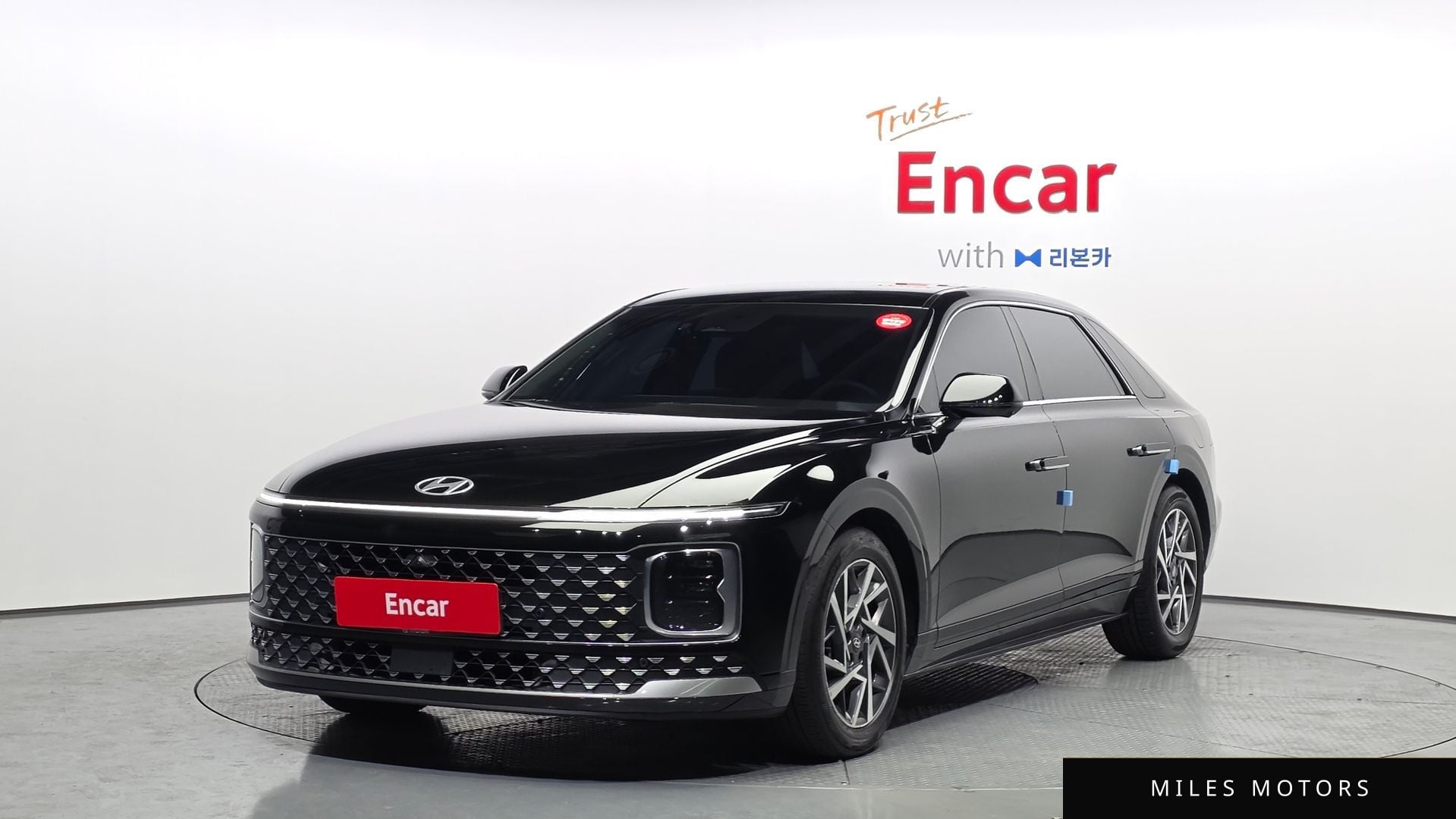Hyundai Grandeur 2023 — фото 1 из 12