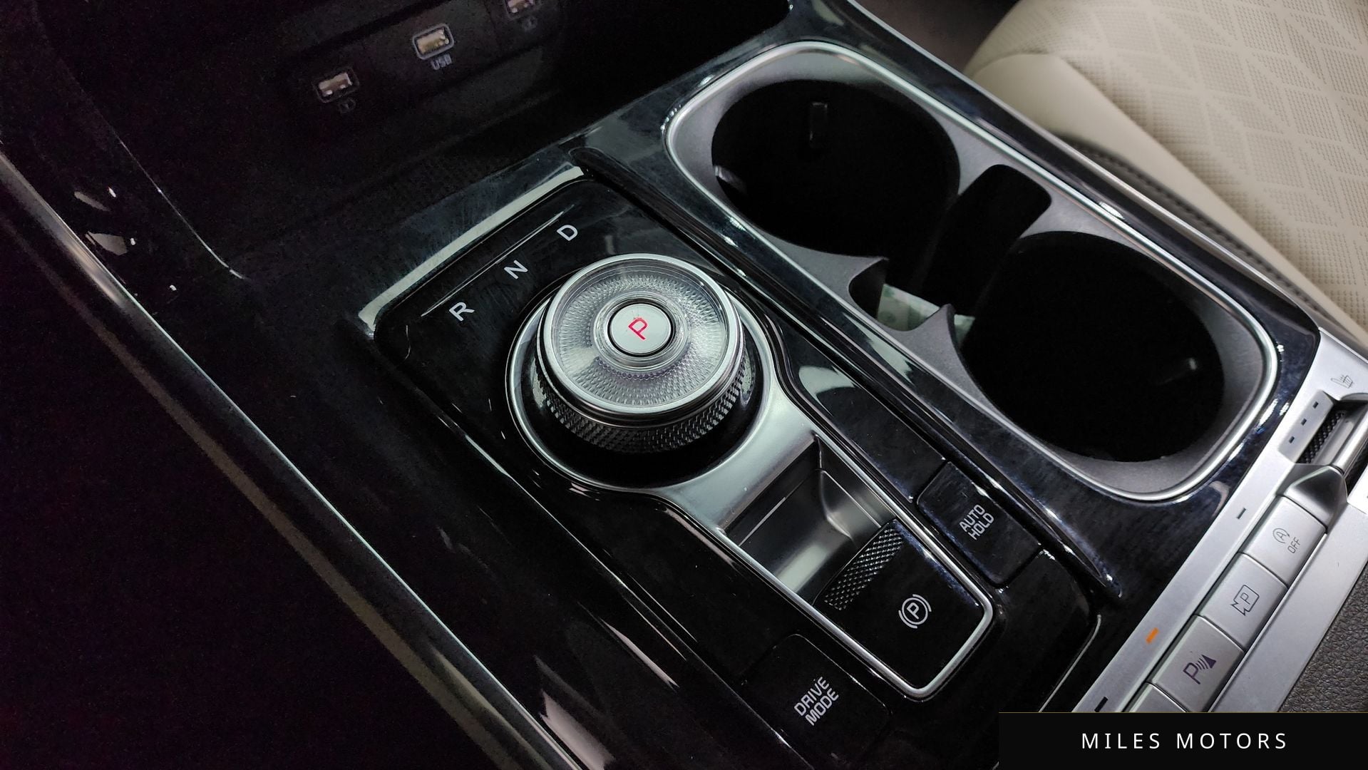 Kia Carnival 2021 — миниатюра 12