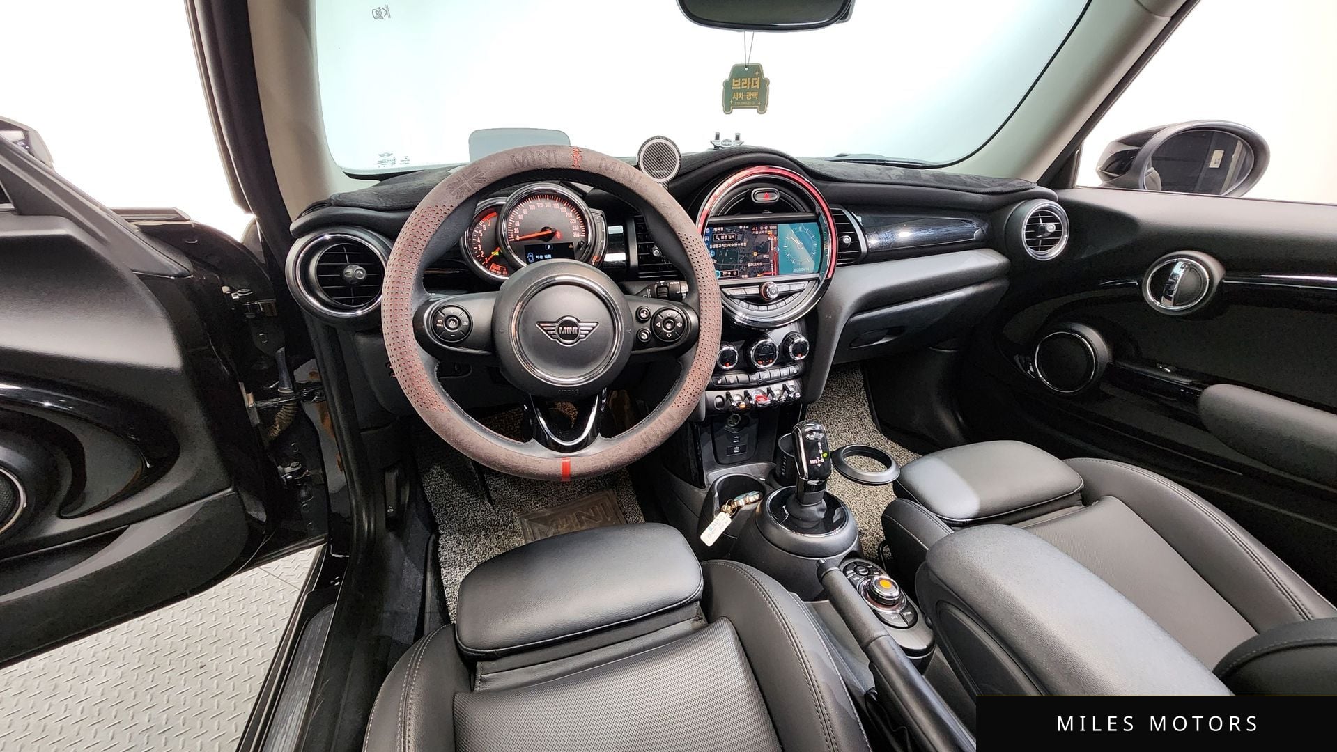MINI 쿠퍼 2020 — миниатюра 10