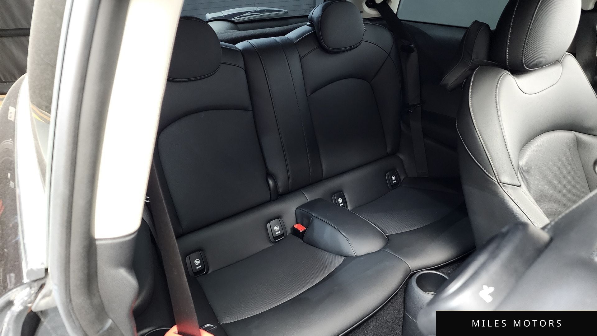 MINI 쿠퍼 2020 — миниатюра 16
