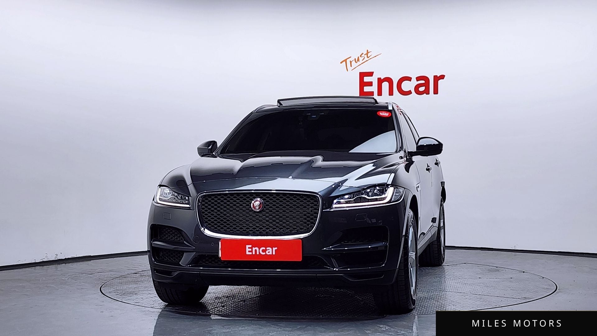 Jaguar F-PACE 2020 — миниатюра 3