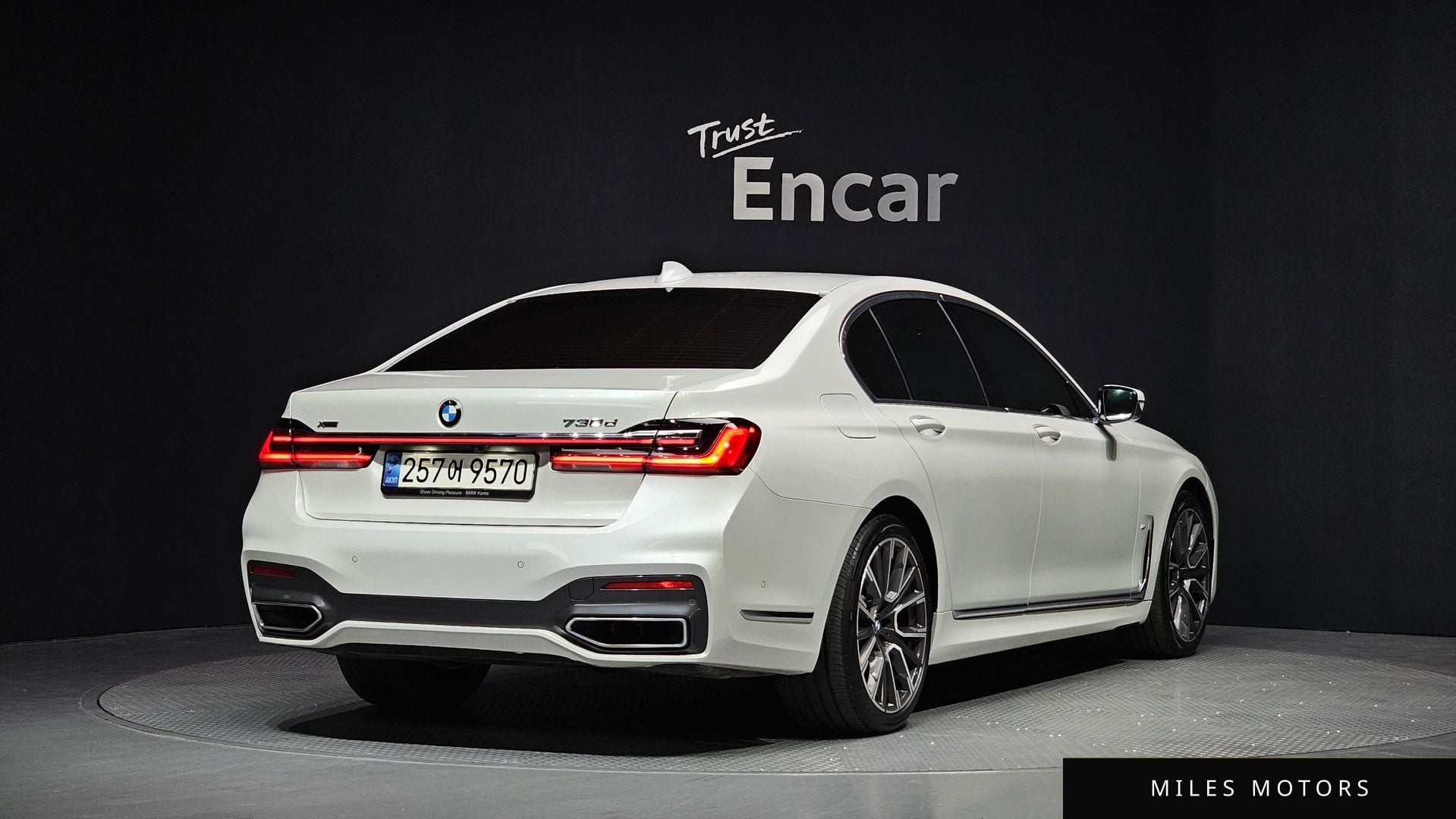 BMW 7 Series (G11) 2022 — миниатюра 2