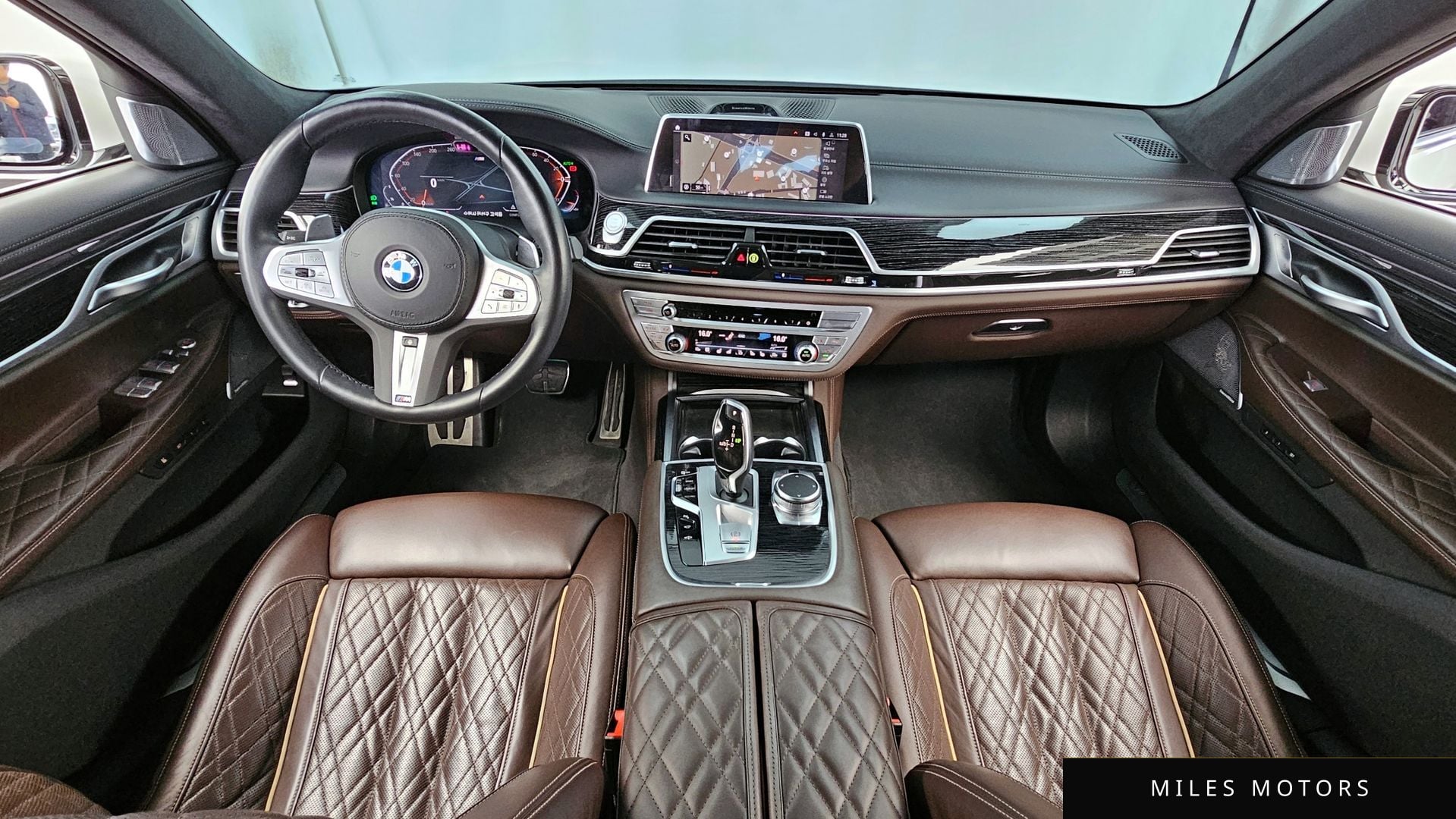 BMW 7 Series (G11) 2022 — миниатюра 10