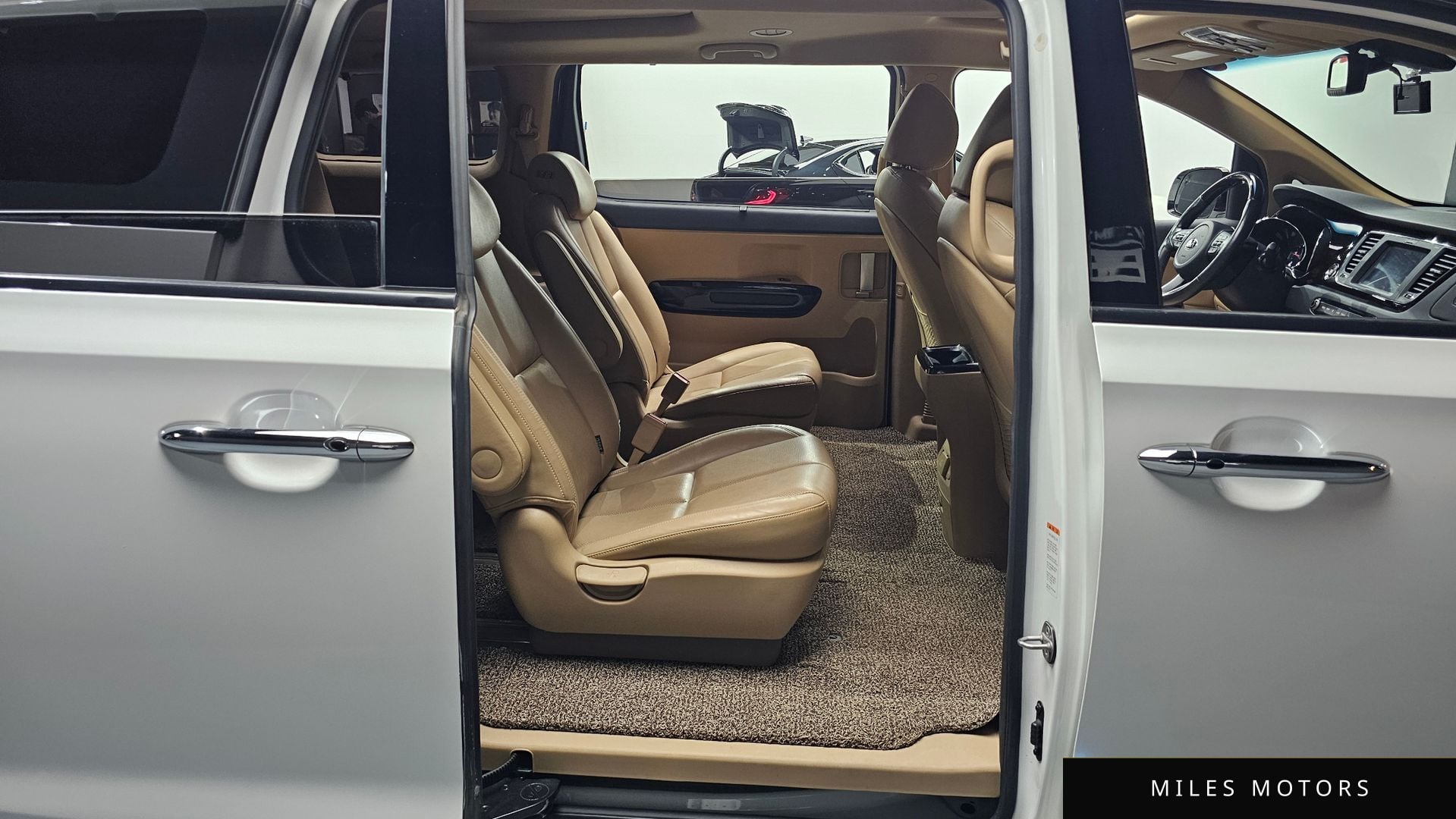 Kia Canival 2019 — миниатюра 17