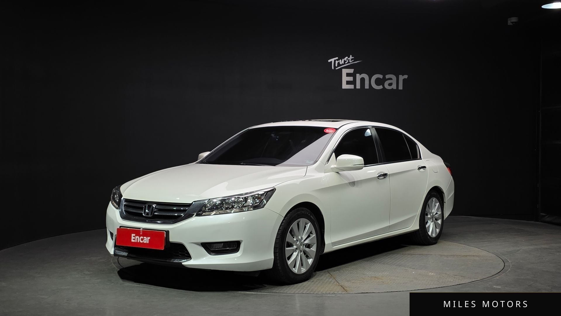 Honda Accord 2015 — фото 1 из 12