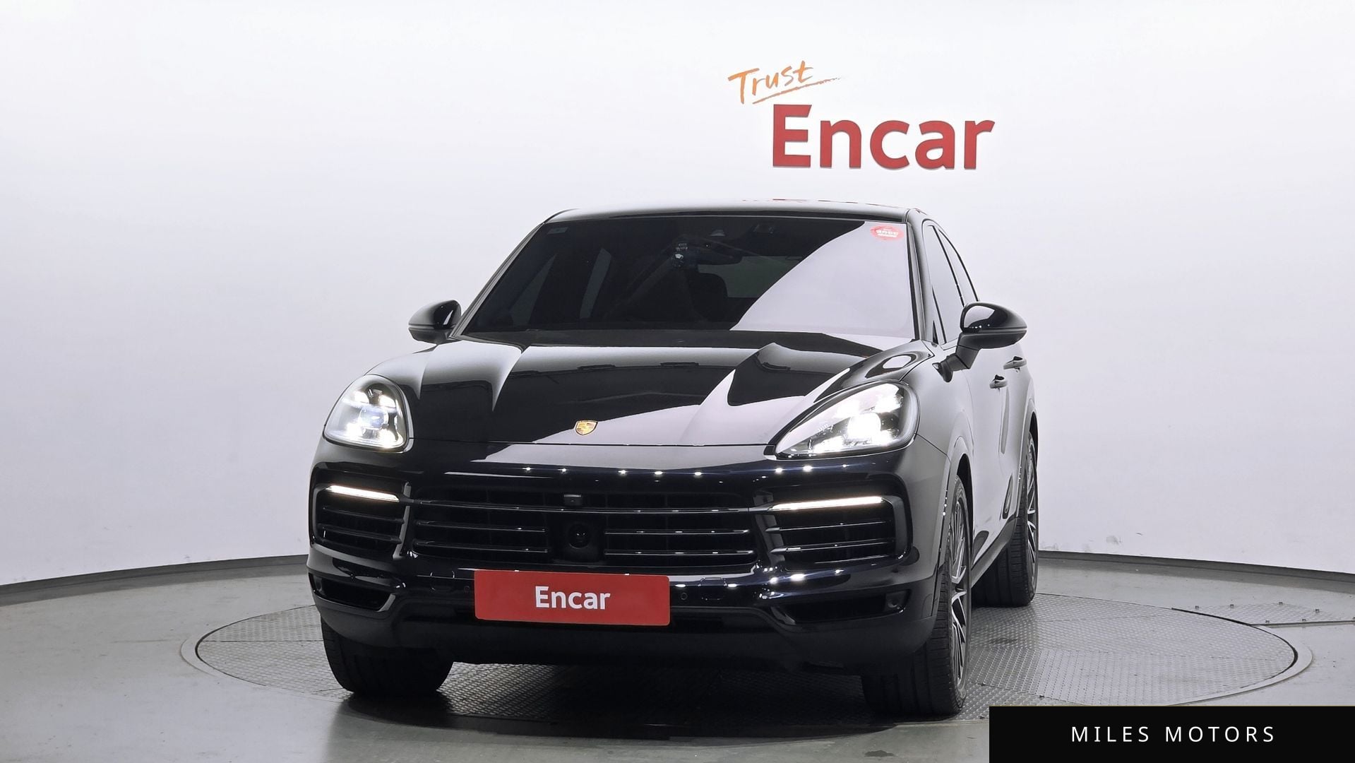 Porsche Cayenne 2021 — миниатюра 3