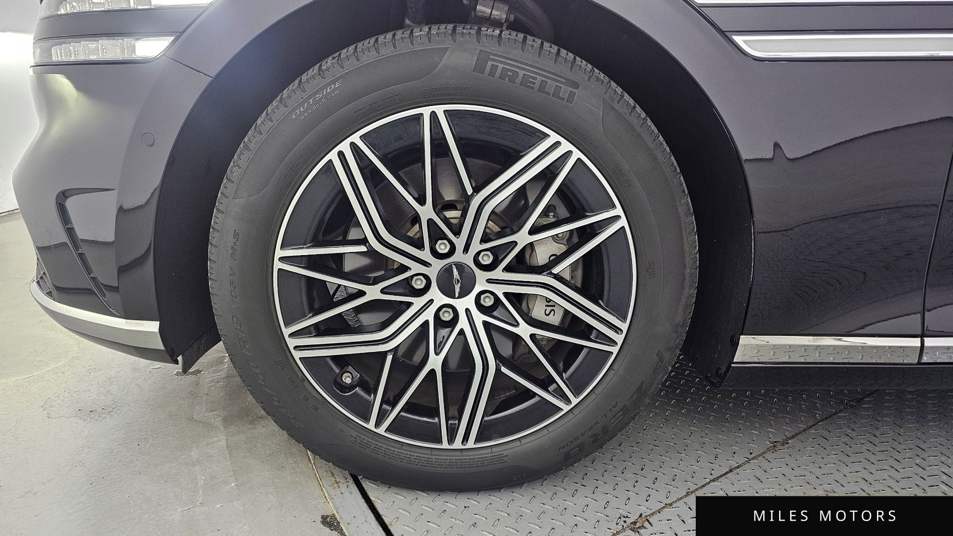 Genesis G90 (RS4) 2023 — миниатюра 5