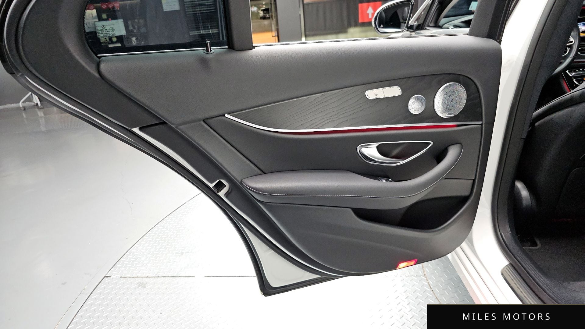 Mercedes-Benz E-Class W213 2020 — миниатюра 15