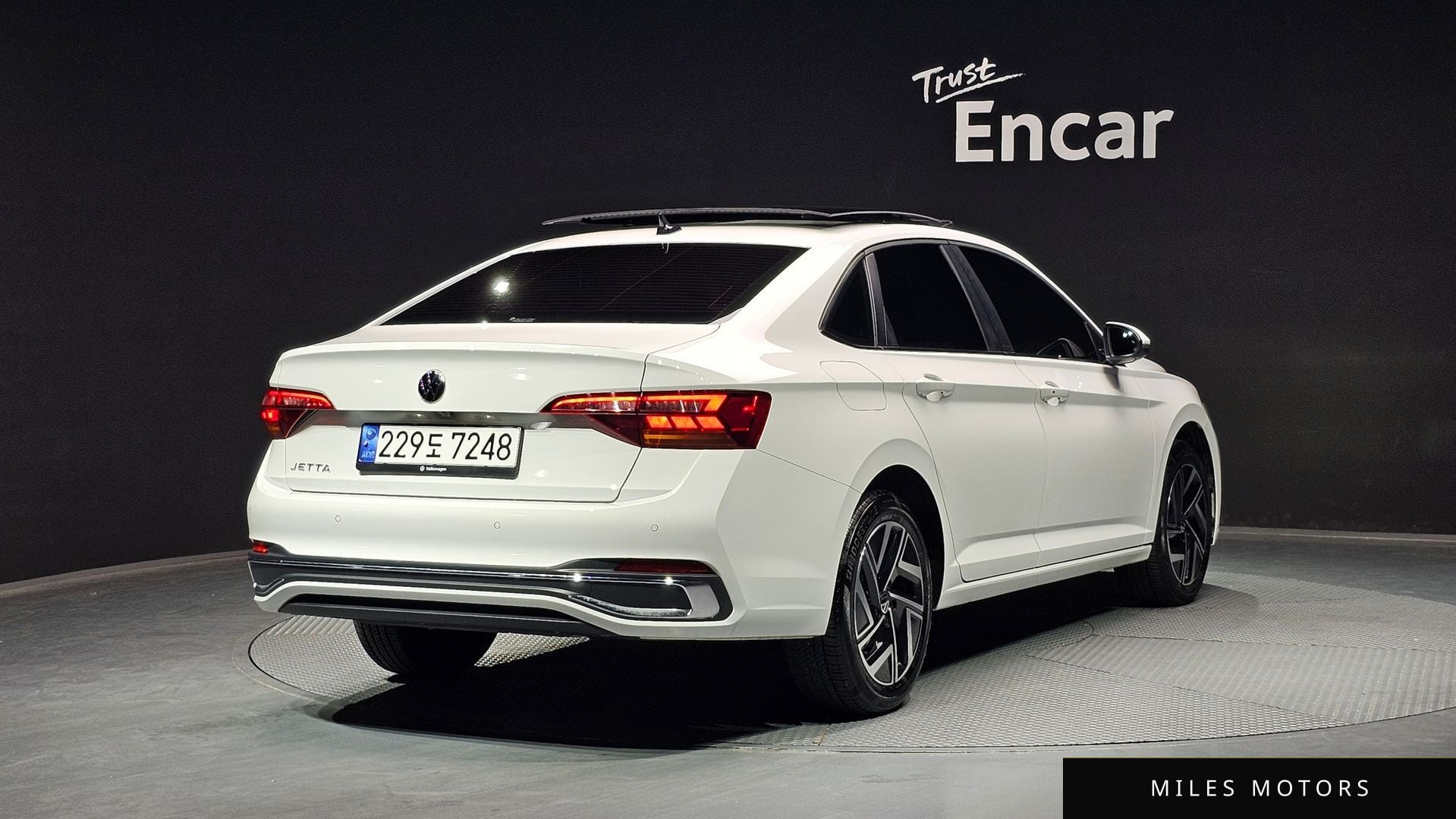 Volkswagen 제타 2023 — миниатюра 2