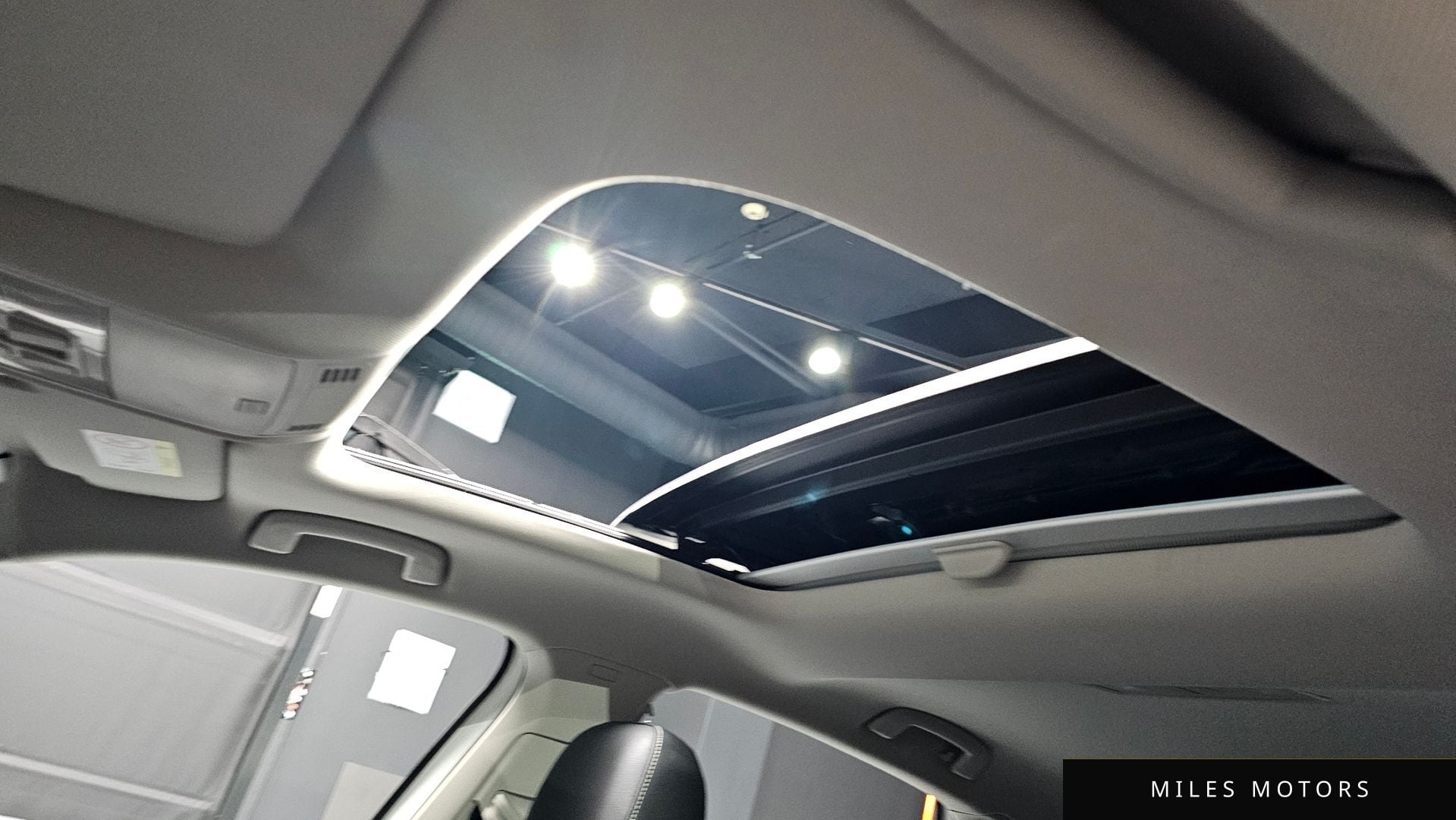 Volkswagen 제타 2023 — миниатюра 22
