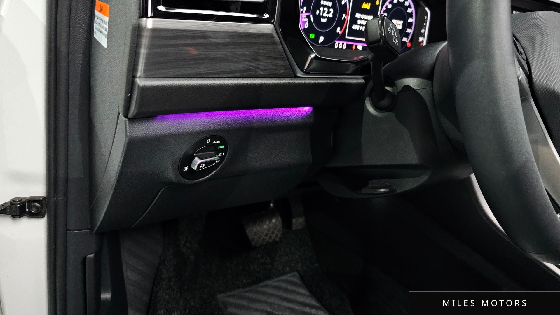 Volkswagen 제타 2023 — миниатюра 27