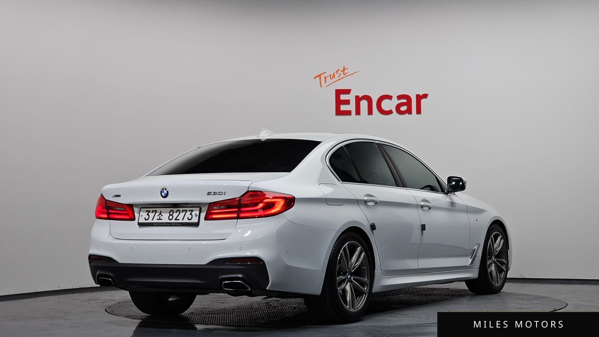 BMW 5 Series (G30) 2019 — миниатюра 2