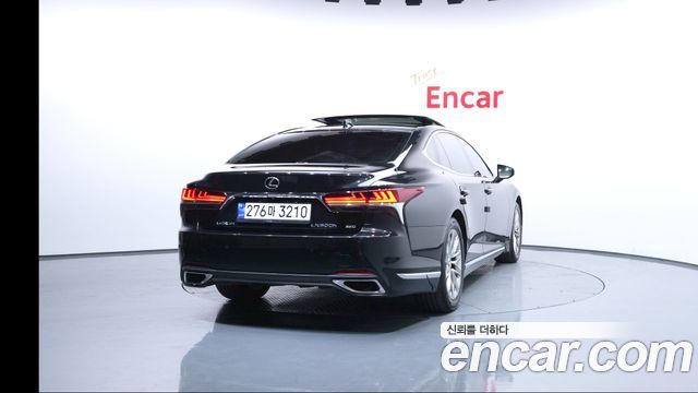 Лексус LS500 2018 — миниатюра 4