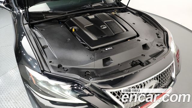 Лексус LS500 2018 — миниатюра 6