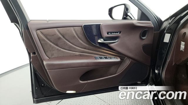 Лексус LS500 2018 — миниатюра 14