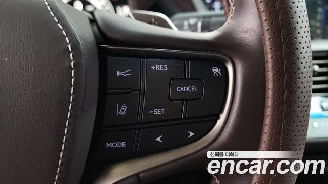 Лексус LS500 2018 — миниатюра 27