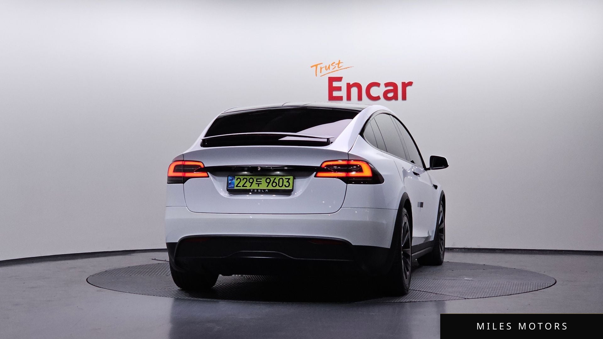 Tesla Model X 2024 — миниатюра 3