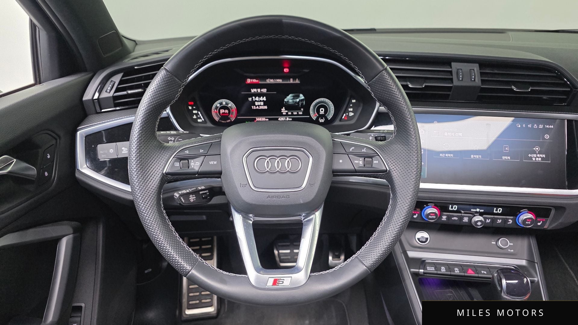 Audi Q3 (F3) 2022 — миниатюра 21