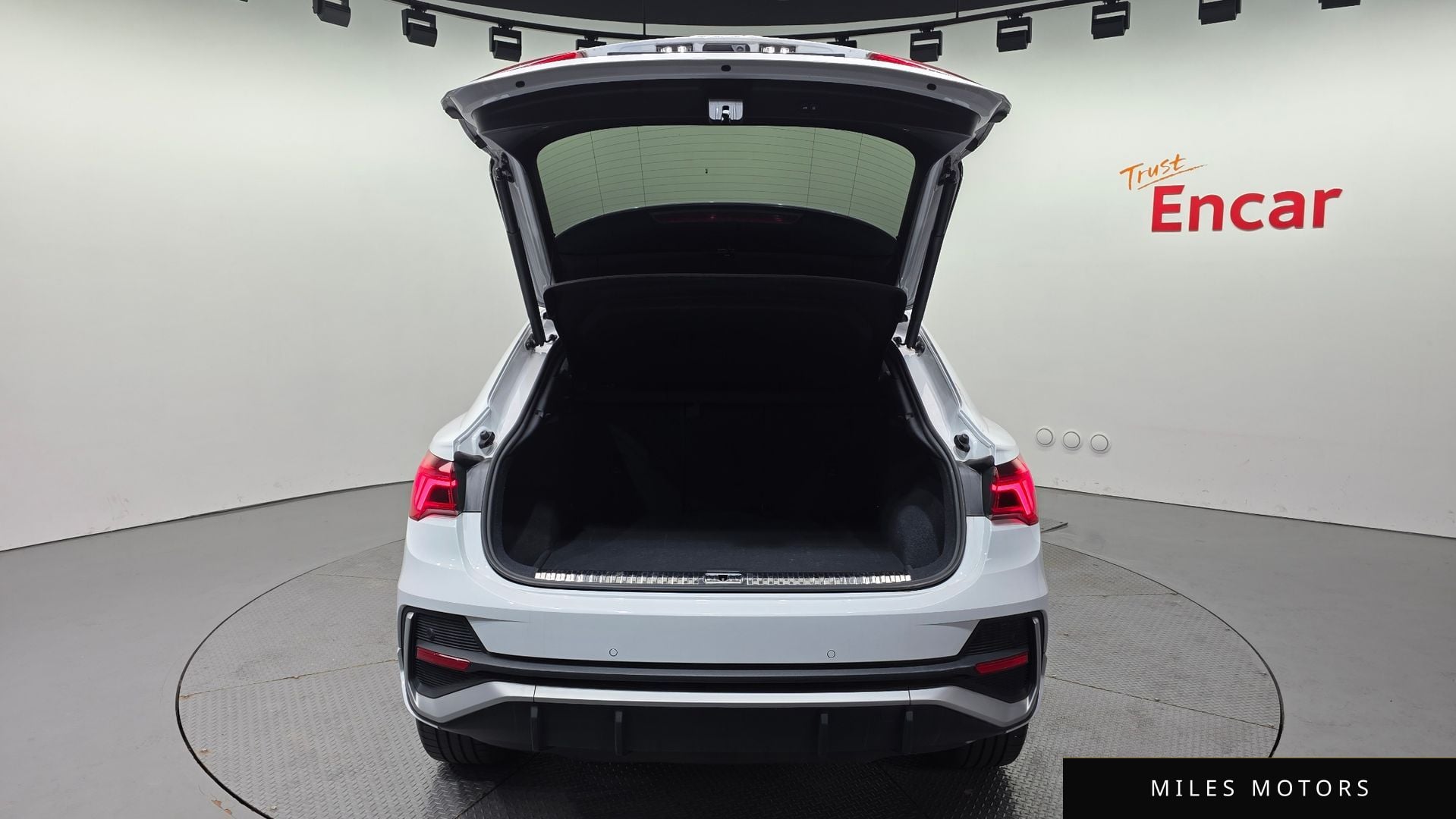 Audi Q3 (F3) 2022 — миниатюра 26