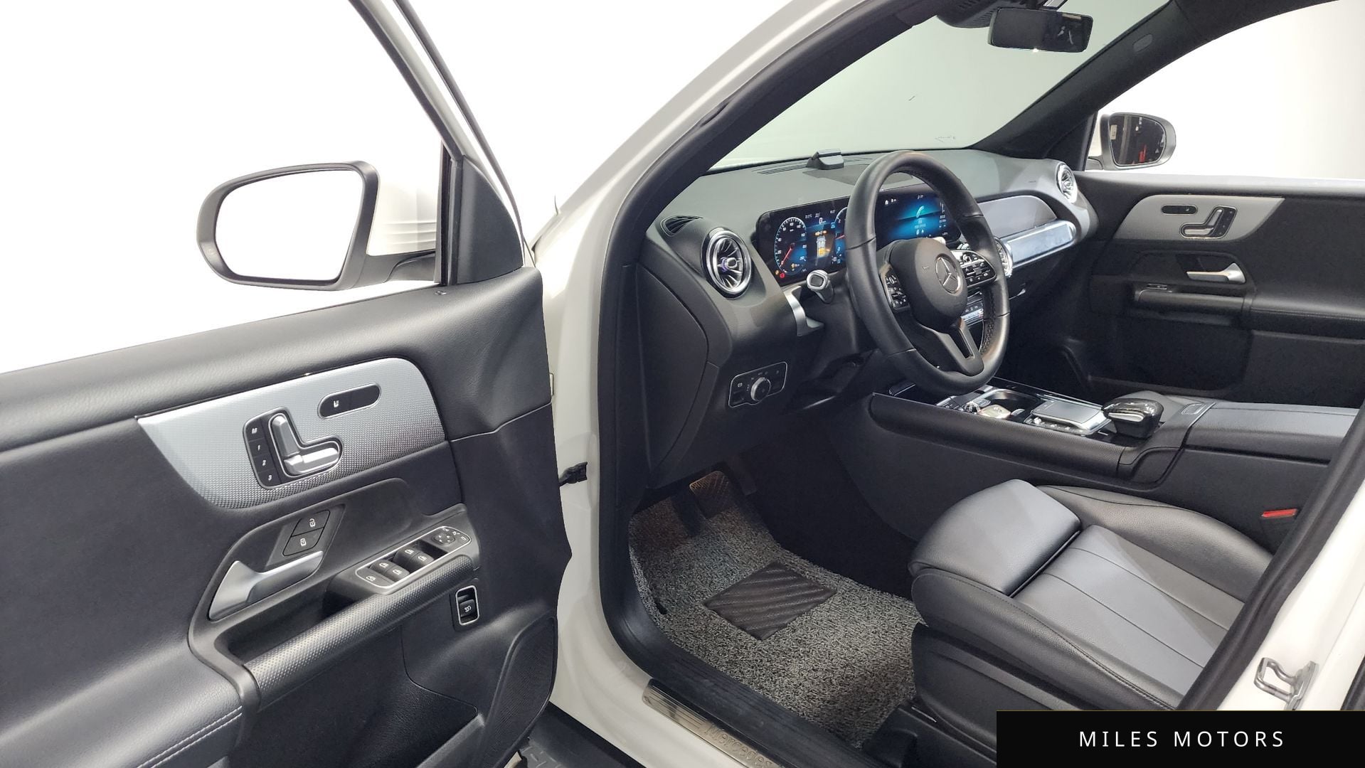 Mercedes-Benz GLB-Class X247 2021 — миниатюра 10