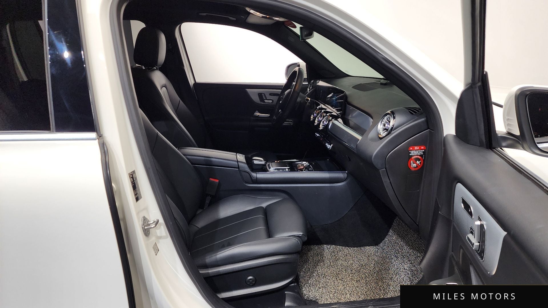 Mercedes-Benz GLB-Class X247 2021 — миниатюра 11